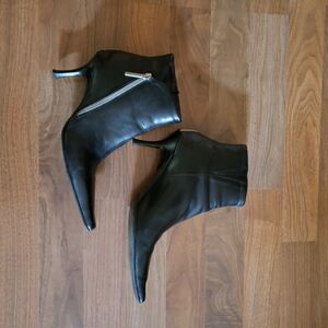 Donald J. Pliner Black Heeled Boots with Silver Zipper